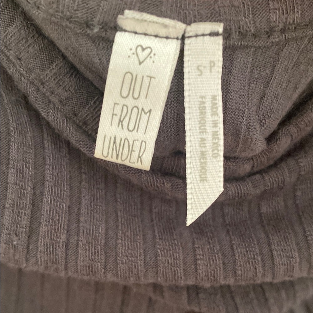 Urban Outfitters Gray Ribbed Top - Picture 2 of 3